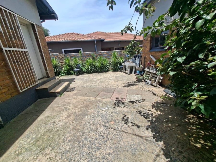 4 Bedroom Property for Sale in Selcourt Gauteng