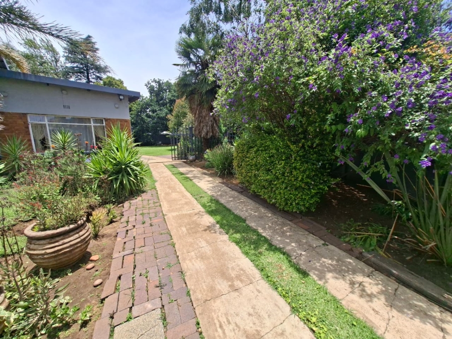 4 Bedroom Property for Sale in Selcourt Gauteng