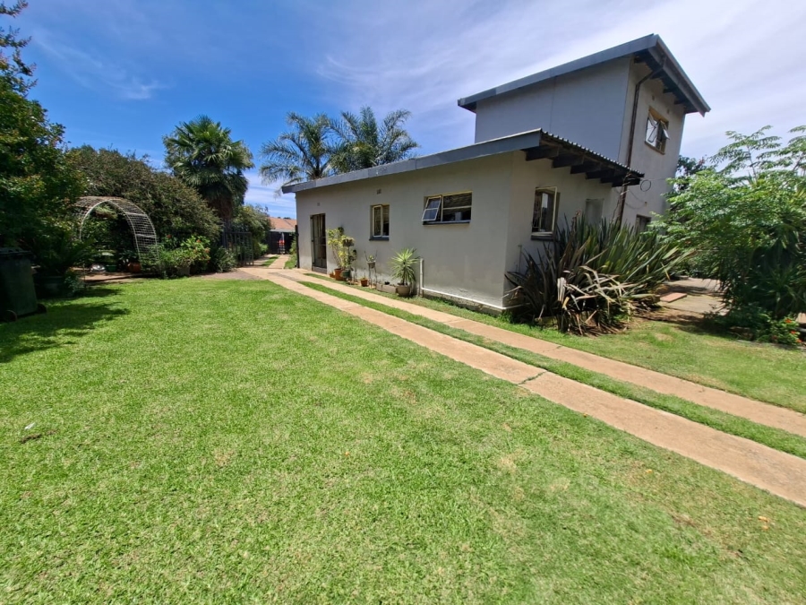 4 Bedroom Property for Sale in Selcourt Gauteng