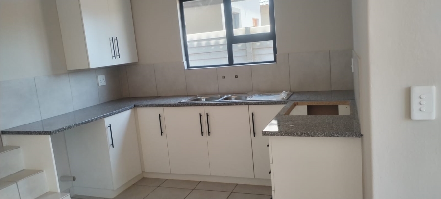 3 Bedroom Property for Sale in Eldorette Gauteng