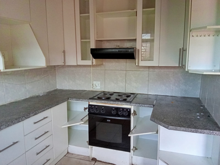 3 Bedroom Property for Sale in Vanderbijlpark CW 2 Gauteng