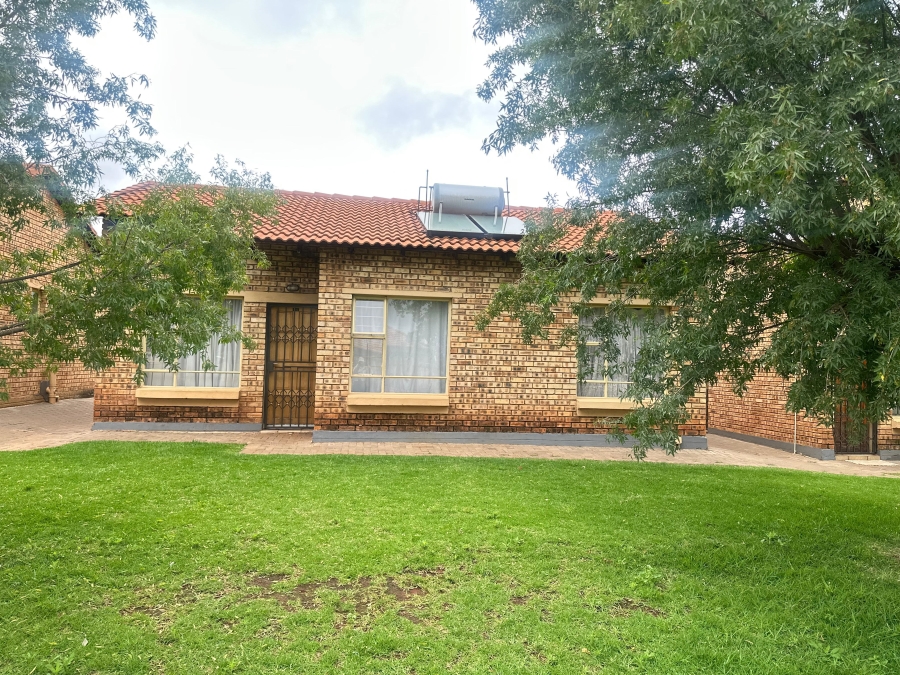 3 Bedroom Property for Sale in Dawn Park Gauteng
