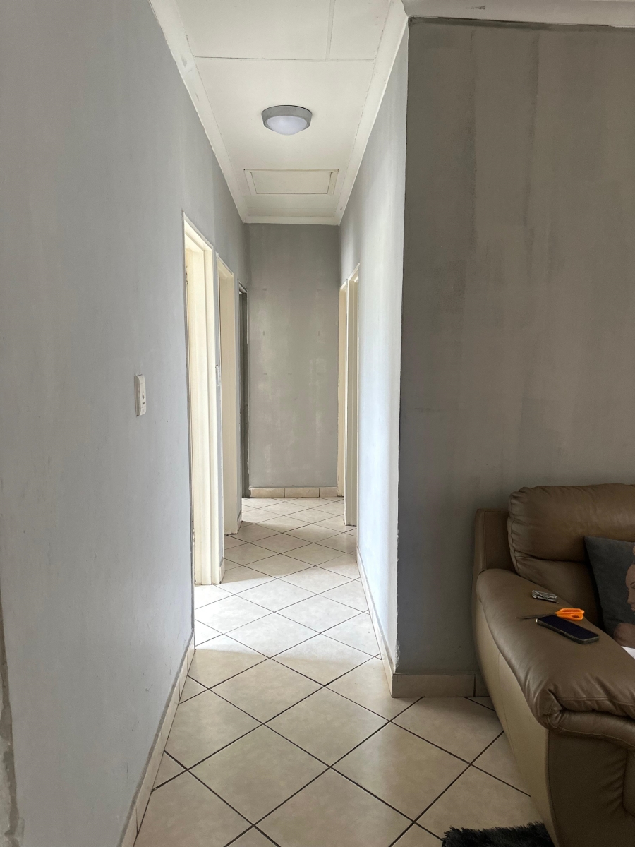 3 Bedroom Property for Sale in Dawn Park Gauteng