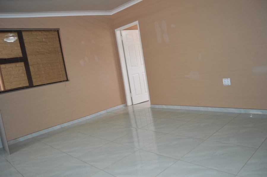 To Let 1 Bedroom Property for Rent in Horison Gauteng