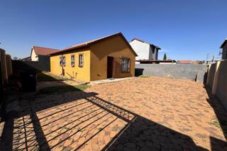 3 Bedroom Property for Sale in Sharon Park Gauteng