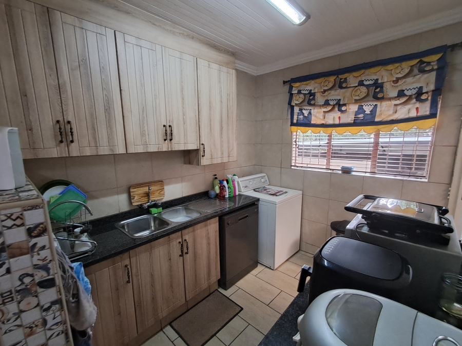 To Let 3 Bedroom Property for Rent in Vanderbijlpark SE Gauteng