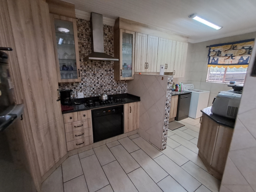 To Let 3 Bedroom Property for Rent in Vanderbijlpark SE Gauteng