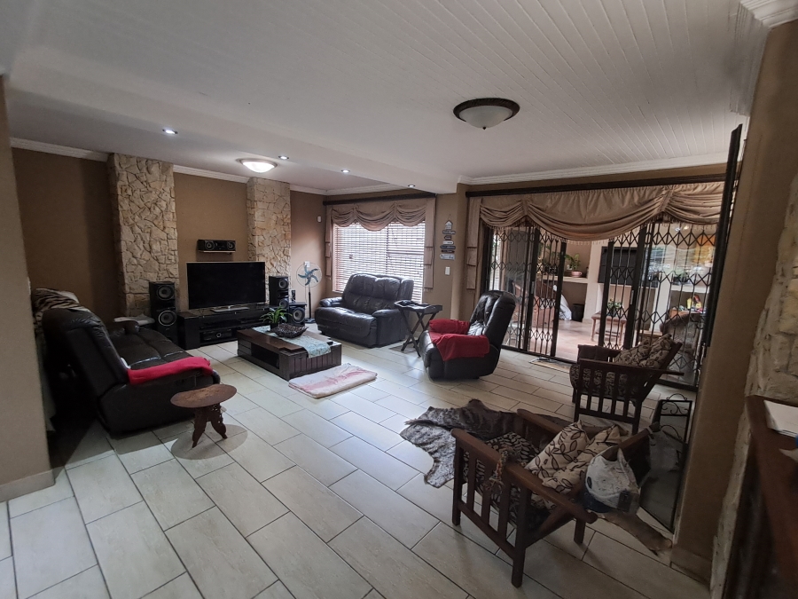 To Let 3 Bedroom Property for Rent in Vanderbijlpark SE Gauteng