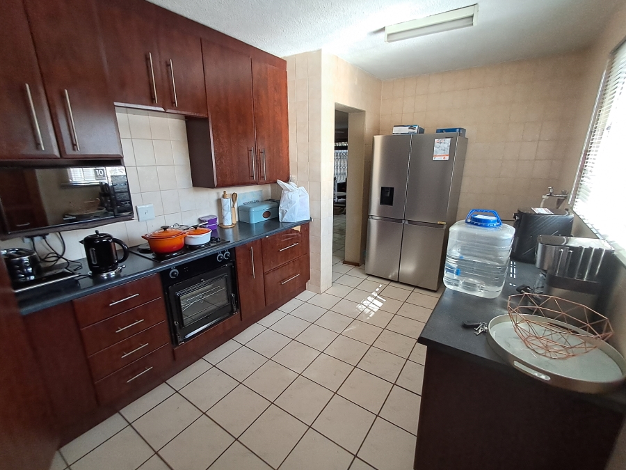 To Let 3 Bedroom Property for Rent in Vanderbijlpark SW 5 Gauteng