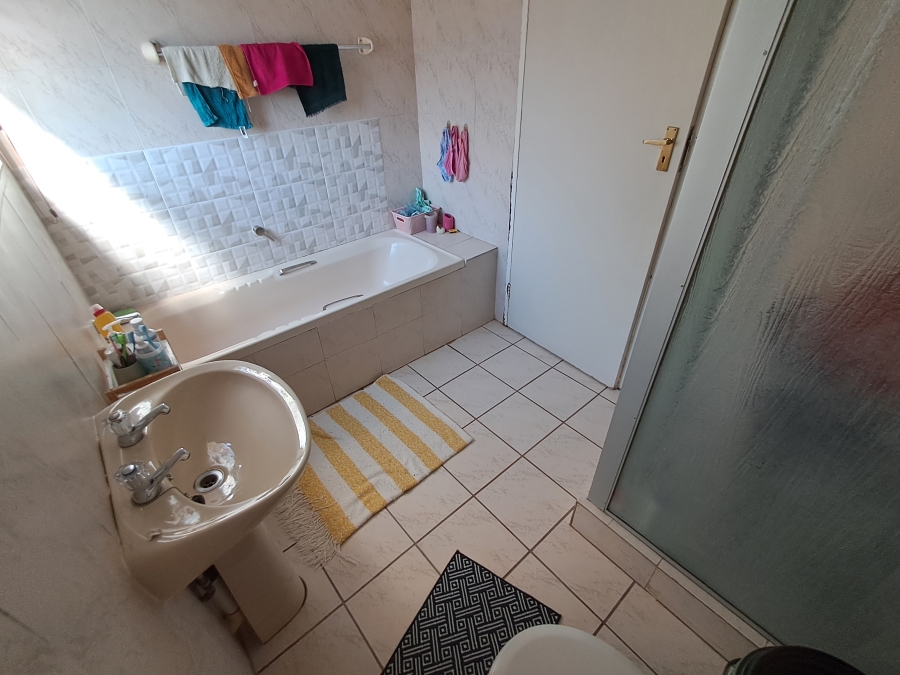 To Let 3 Bedroom Property for Rent in Vanderbijlpark SW 5 Gauteng