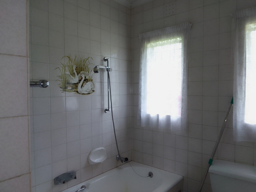 To Let 3 Bedroom Property for Rent in Glen Austin Gauteng