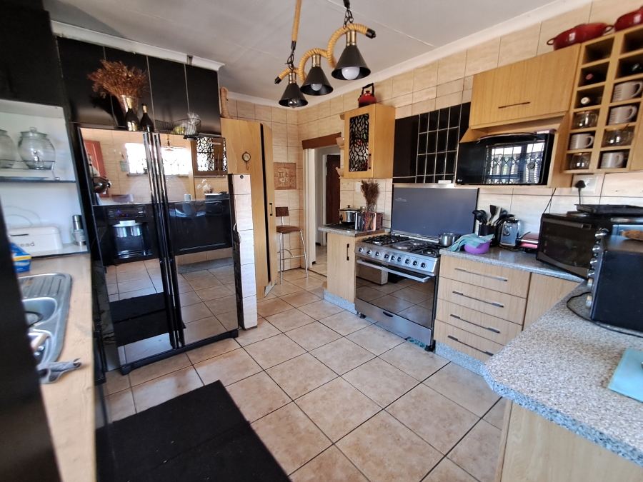 To Let 3 Bedroom Property for Rent in Vanderbijlpark CW 1 Gauteng