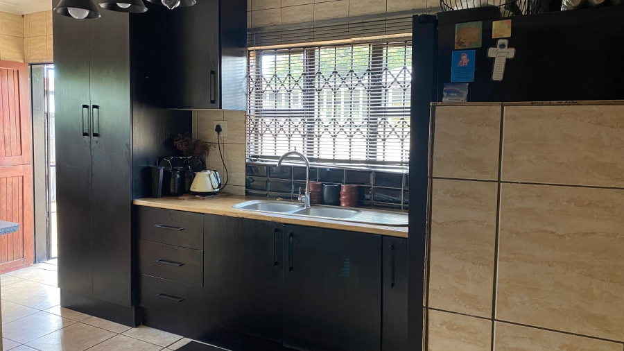 To Let 3 Bedroom Property for Rent in Vanderbijlpark CW 1 Gauteng