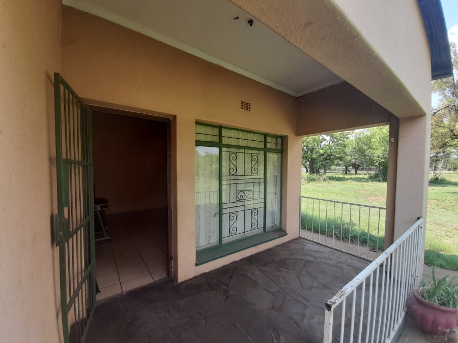 To Let 3 Bedroom Property for Rent in Mullerstuine Gauteng