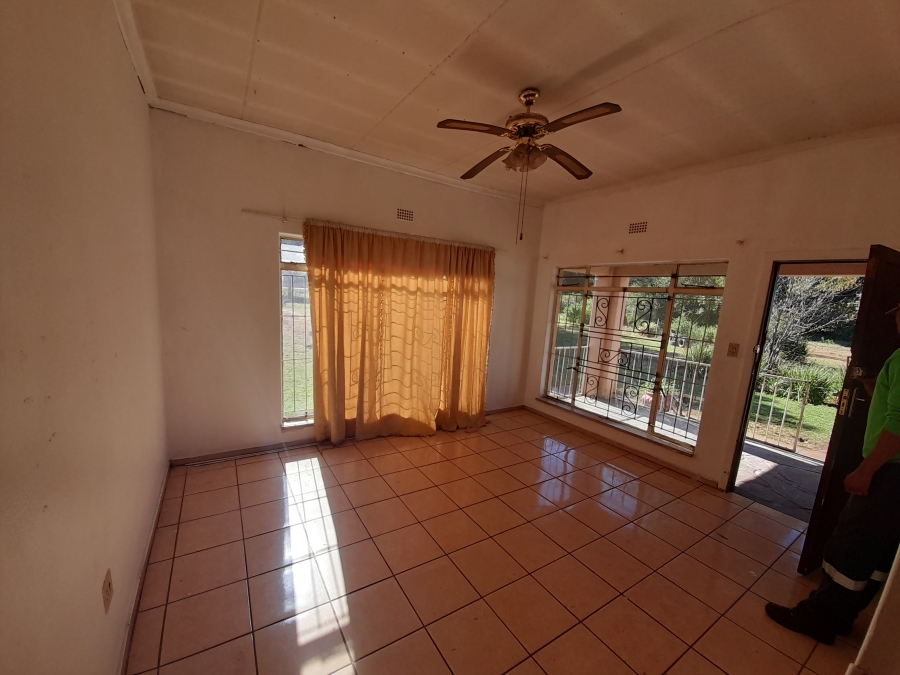 To Let 3 Bedroom Property for Rent in Mullerstuine Gauteng