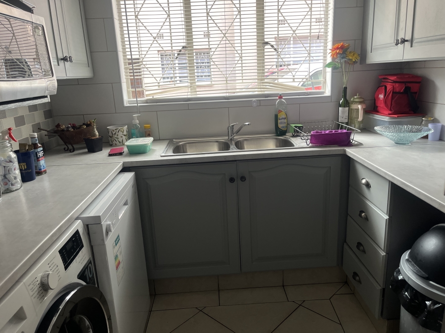 3 Bedroom Property for Sale in Verwoerdpark Gauteng