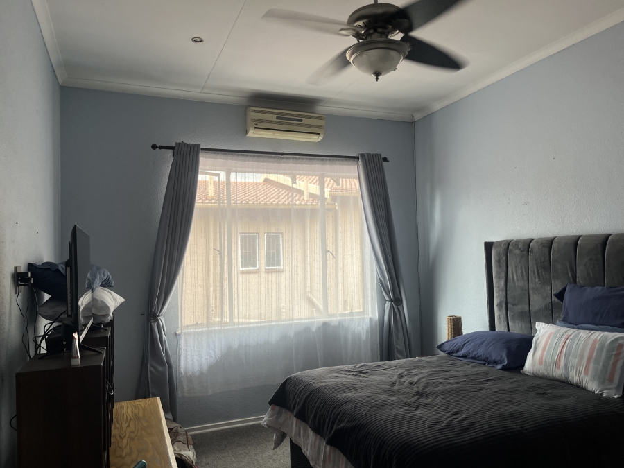 3 Bedroom Property for Sale in Verwoerdpark Gauteng