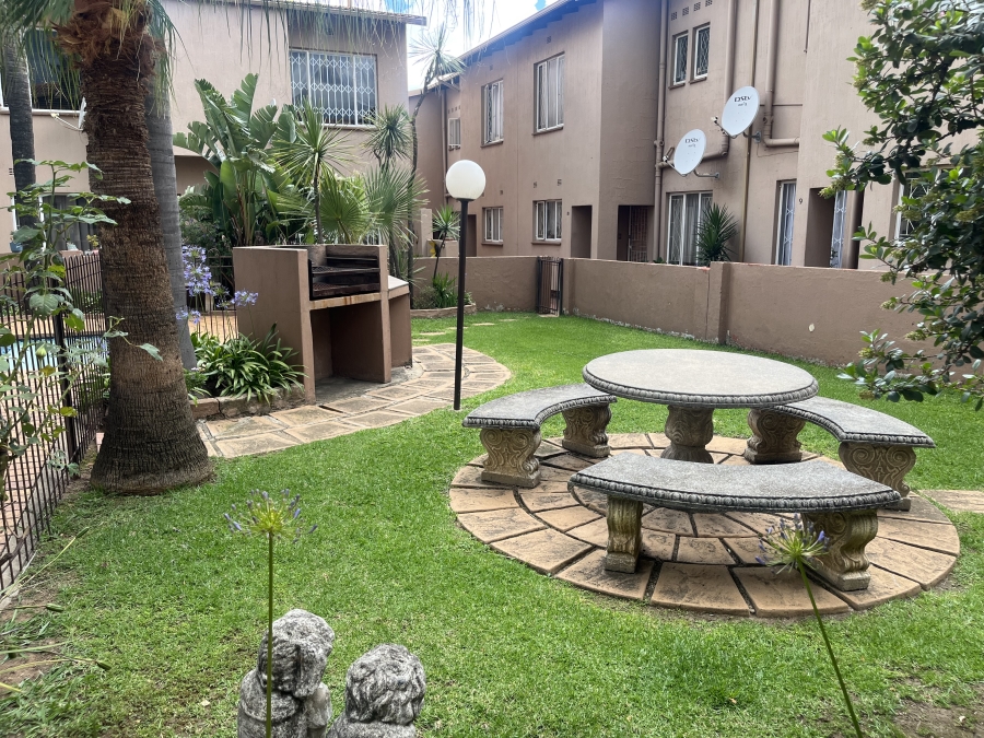 3 Bedroom Property for Sale in Verwoerdpark Gauteng