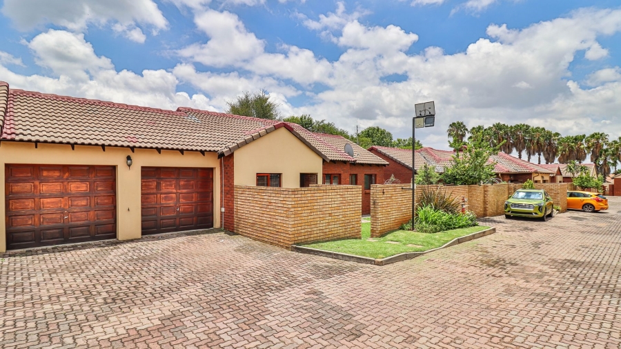 3 Bedroom Property for Sale in Sagewood Gauteng