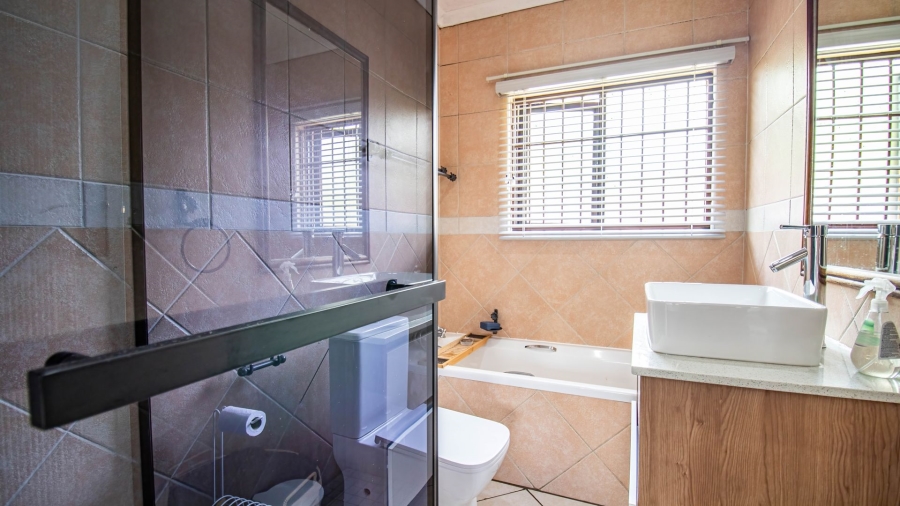 3 Bedroom Property for Sale in Sagewood Gauteng