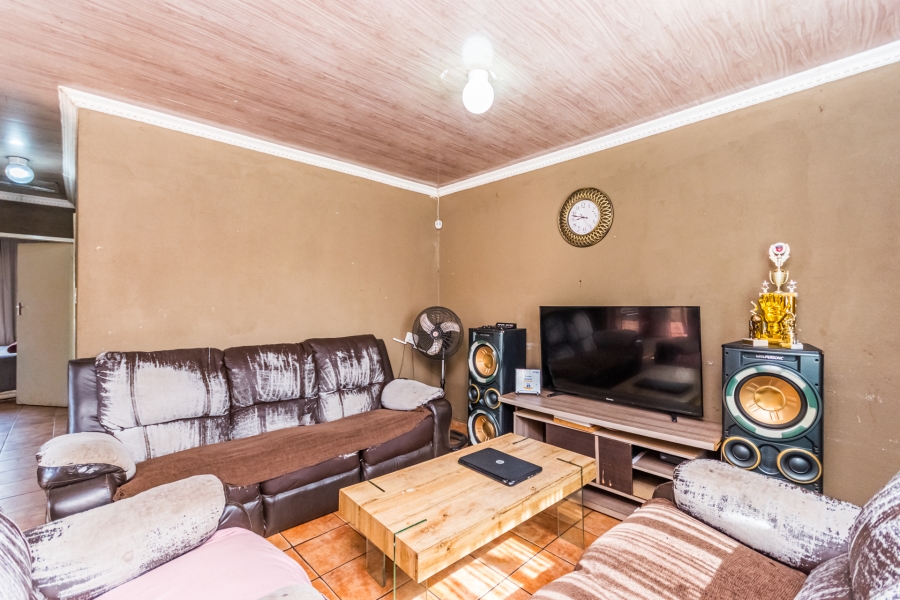 3 Bedroom Property for Sale in Dobsonville Gardens Gauteng