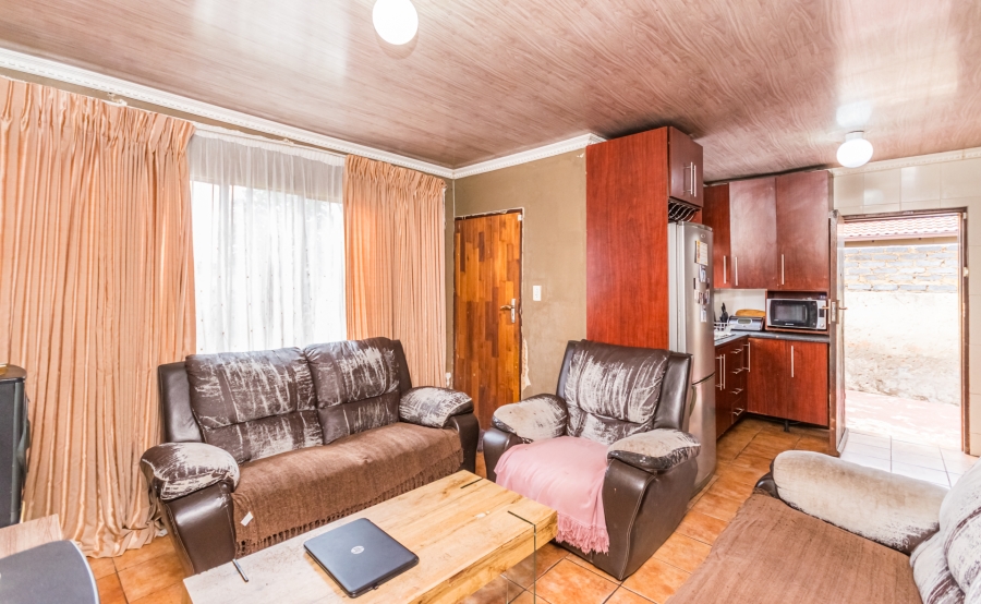 3 Bedroom Property for Sale in Dobsonville Gardens Gauteng