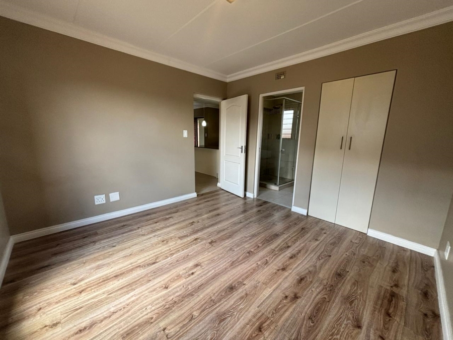 2 Bedroom Property for Sale in Kyalami Hills Gauteng