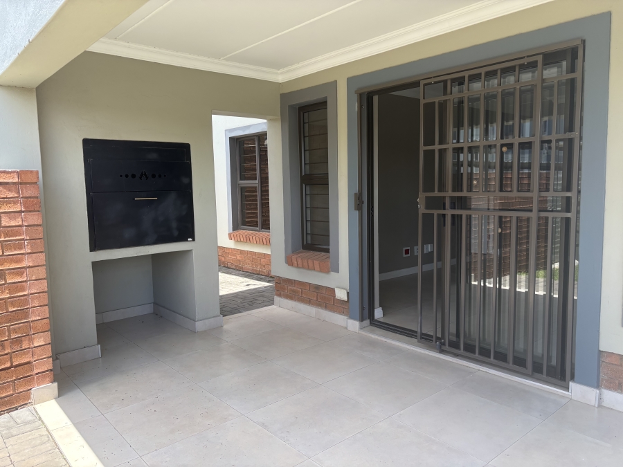 2 Bedroom Property for Sale in Kyalami Hills Gauteng
