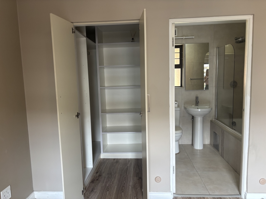 2 Bedroom Property for Sale in Kyalami Hills Gauteng