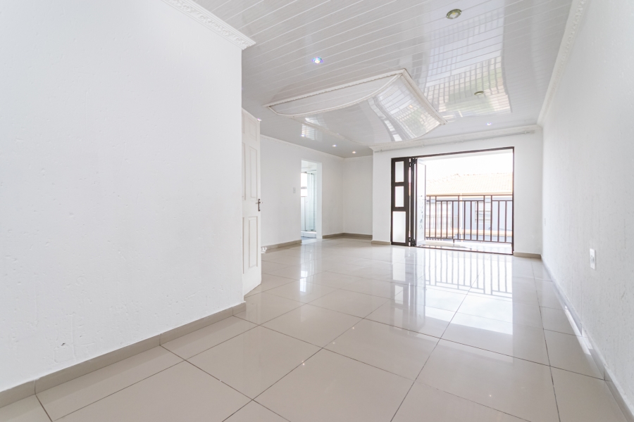 4 Bedroom Property for Sale in Naledi Gauteng