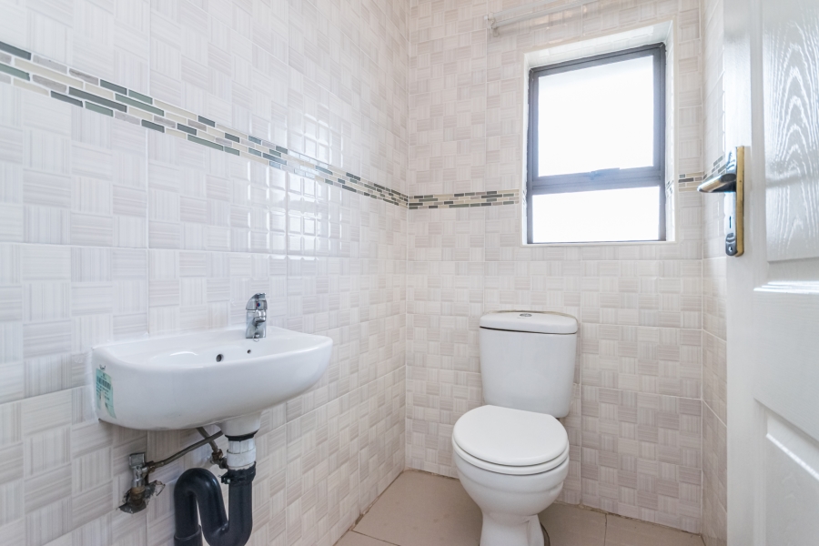 4 Bedroom Property for Sale in Naledi Gauteng