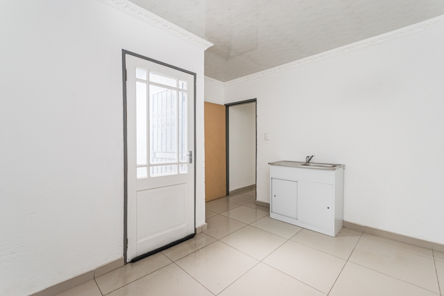 4 Bedroom Property for Sale in Naledi Gauteng