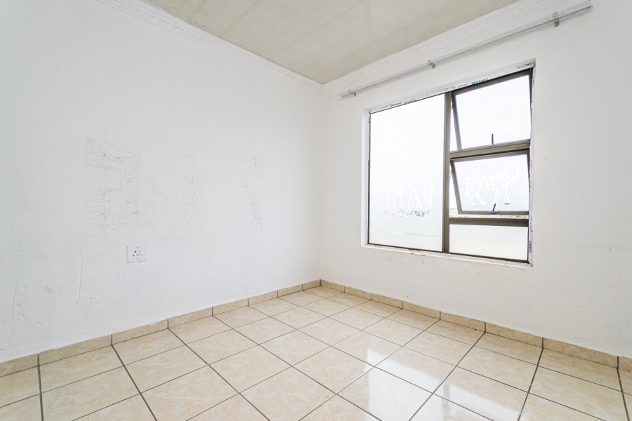 4 Bedroom Property for Sale in Naledi Gauteng