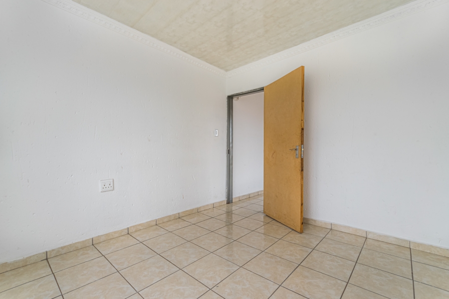 4 Bedroom Property for Sale in Naledi Gauteng