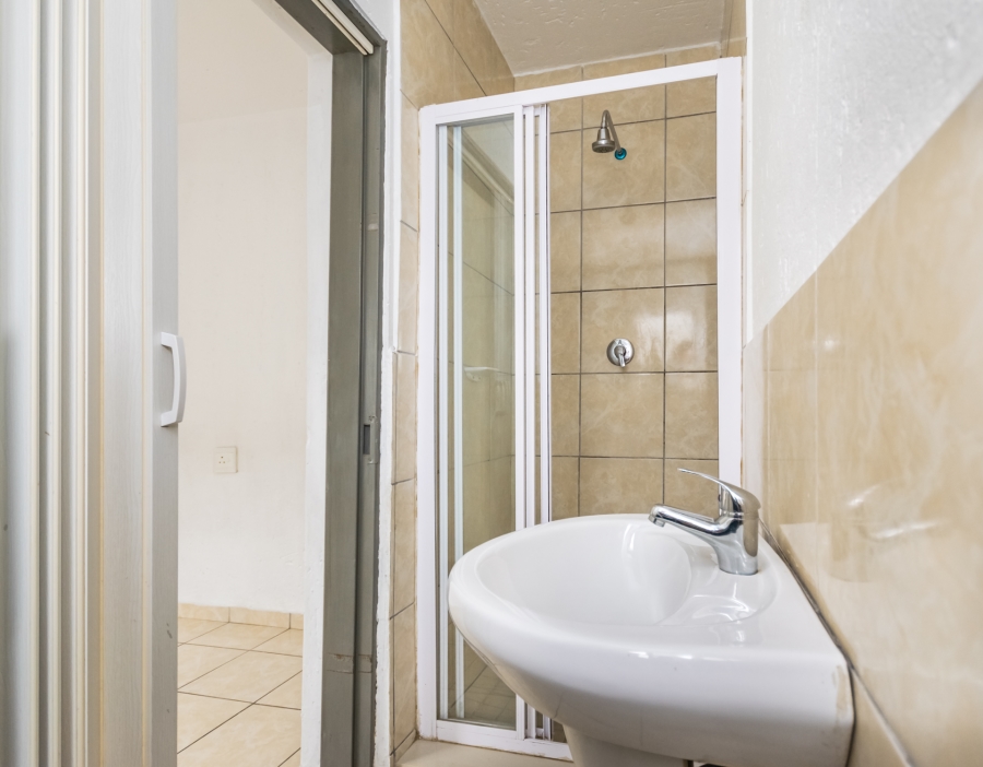 4 Bedroom Property for Sale in Naledi Gauteng