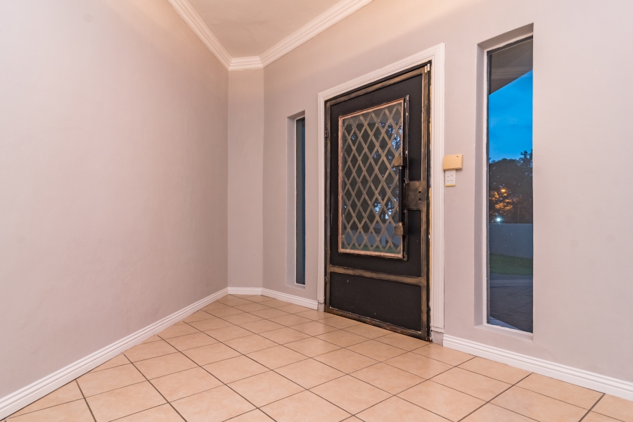 6 Bedroom Property for Sale in Noordheuwel Gauteng