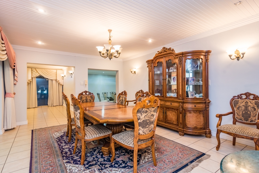 6 Bedroom Property for Sale in Noordheuwel Gauteng