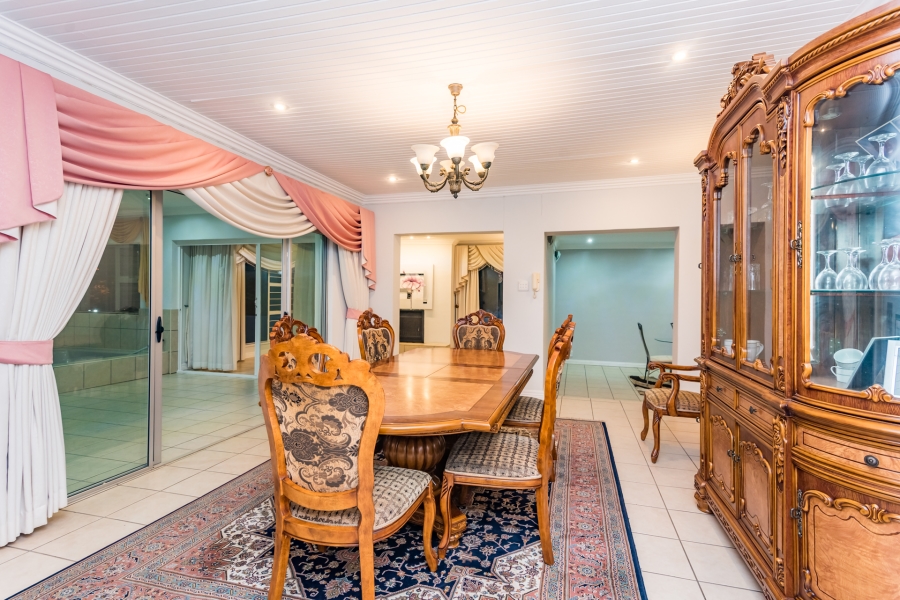 6 Bedroom Property for Sale in Noordheuwel Gauteng