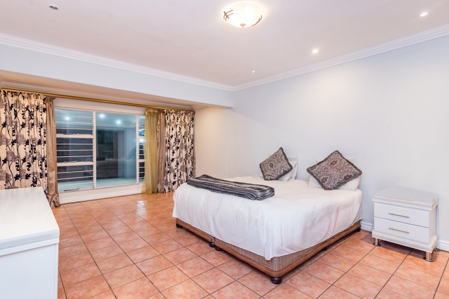 6 Bedroom Property for Sale in Noordheuwel Gauteng