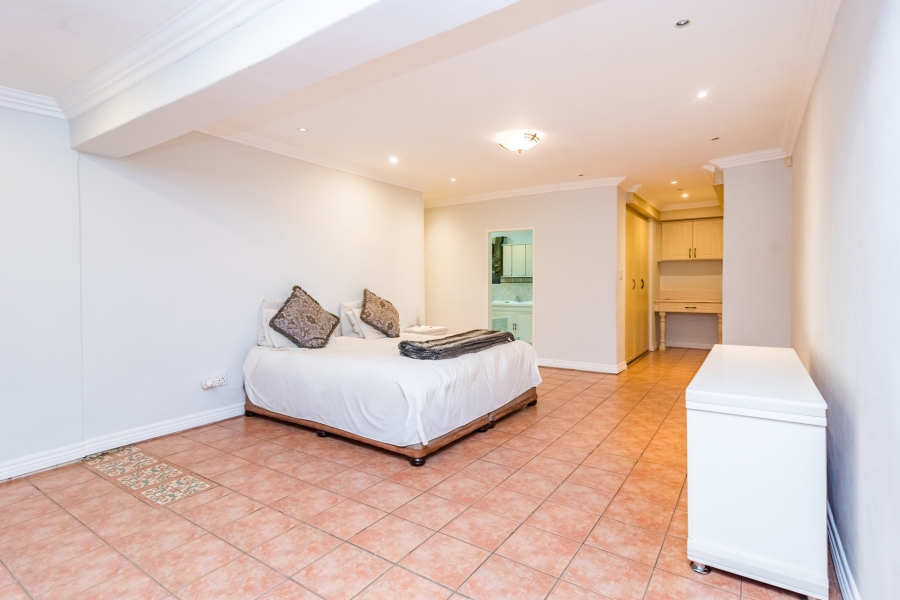 6 Bedroom Property for Sale in Noordheuwel Gauteng