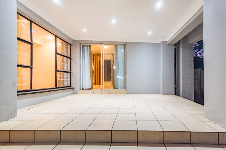 6 Bedroom Property for Sale in Noordheuwel Gauteng