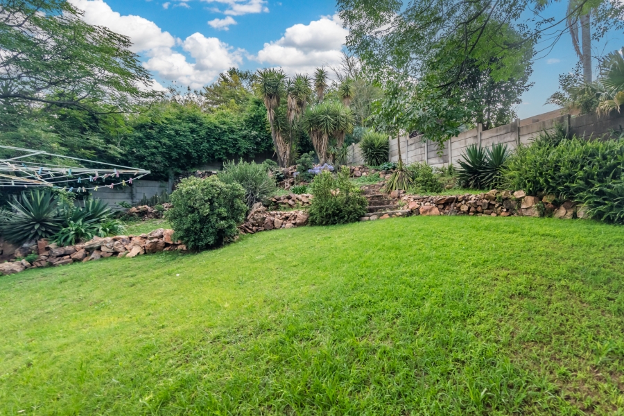 6 Bedroom Property for Sale in Noordheuwel Gauteng