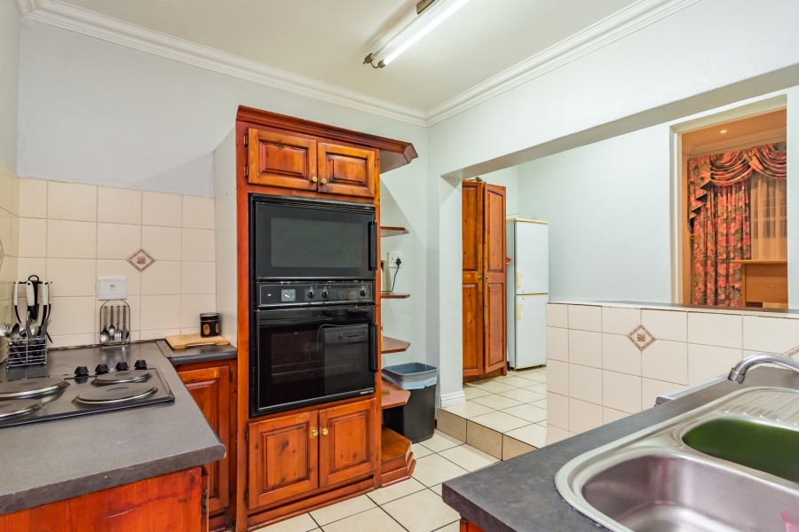 6 Bedroom Property for Sale in Noordheuwel Gauteng