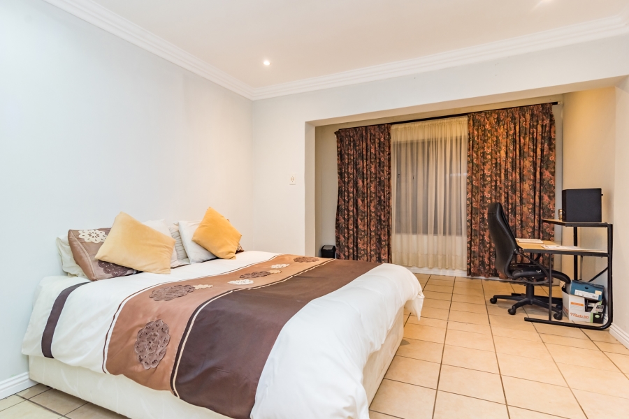 6 Bedroom Property for Sale in Noordheuwel Gauteng