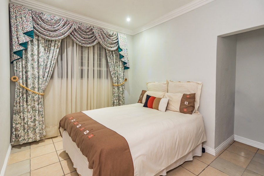 6 Bedroom Property for Sale in Noordheuwel Gauteng