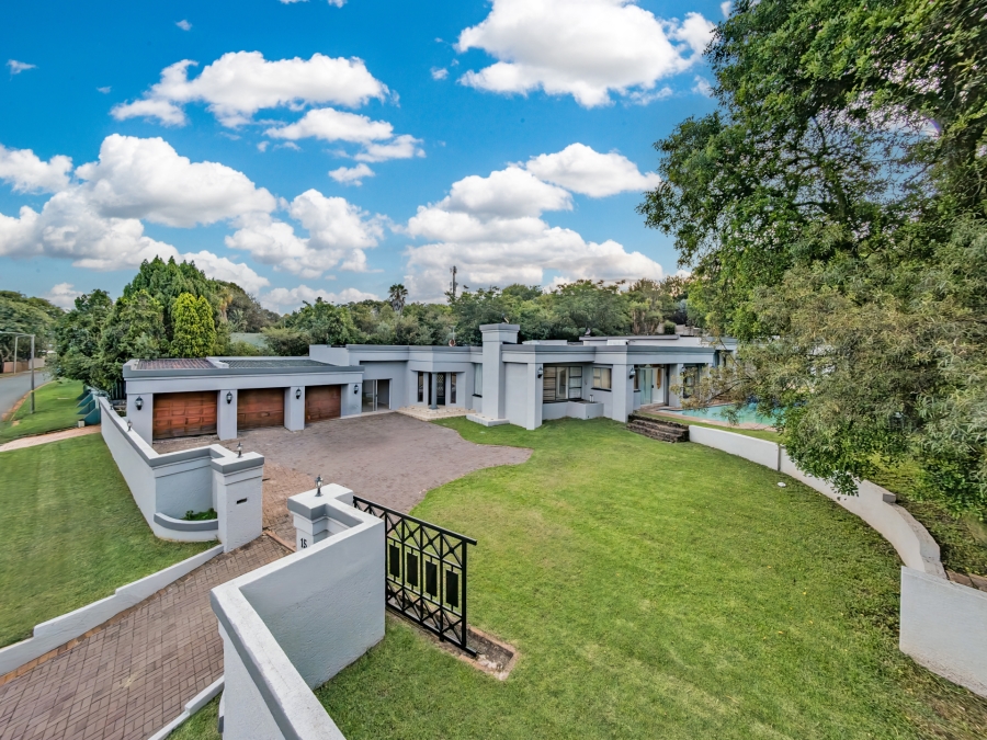 6 Bedroom Property for Sale in Noordheuwel Gauteng