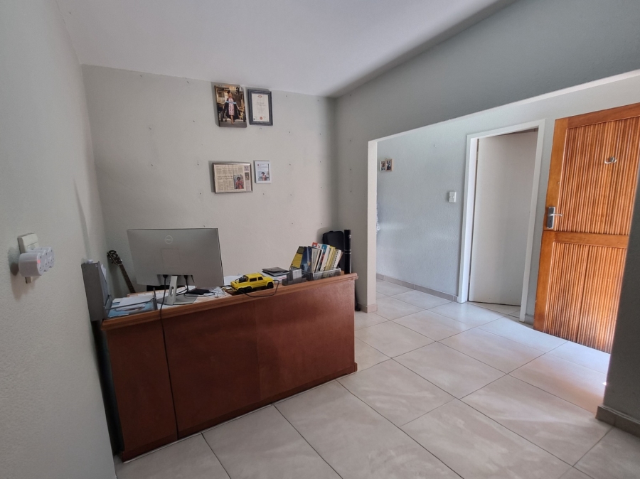 To Let 3 Bedroom Property for Rent in Bedford Gardens Gauteng