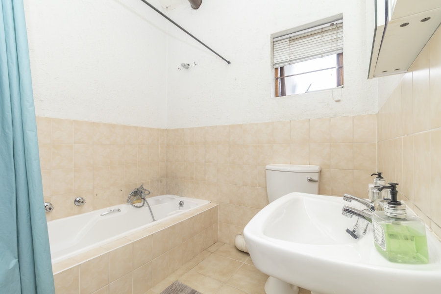 2 Bedroom Property for Sale in Paulshof Gauteng