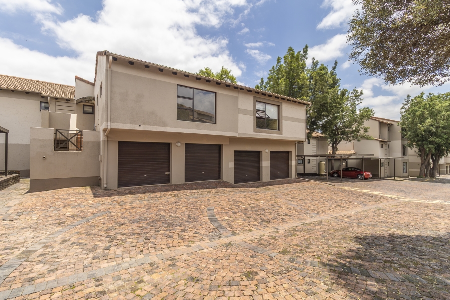 2 Bedroom Property for Sale in Paulshof Gauteng