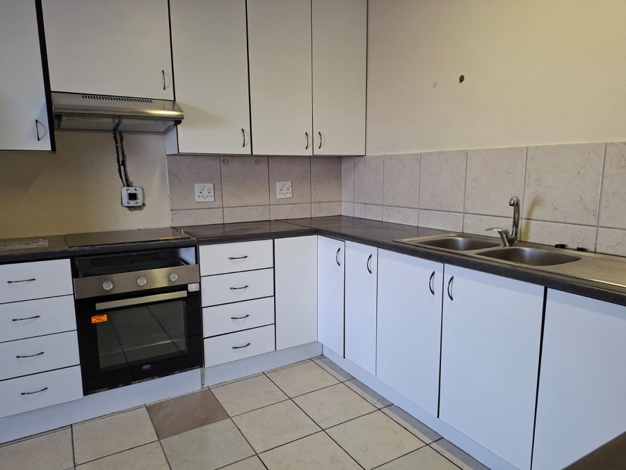 To Let 1 Bedroom Property for Rent in Vanderbijlpark CW 5 Gauteng